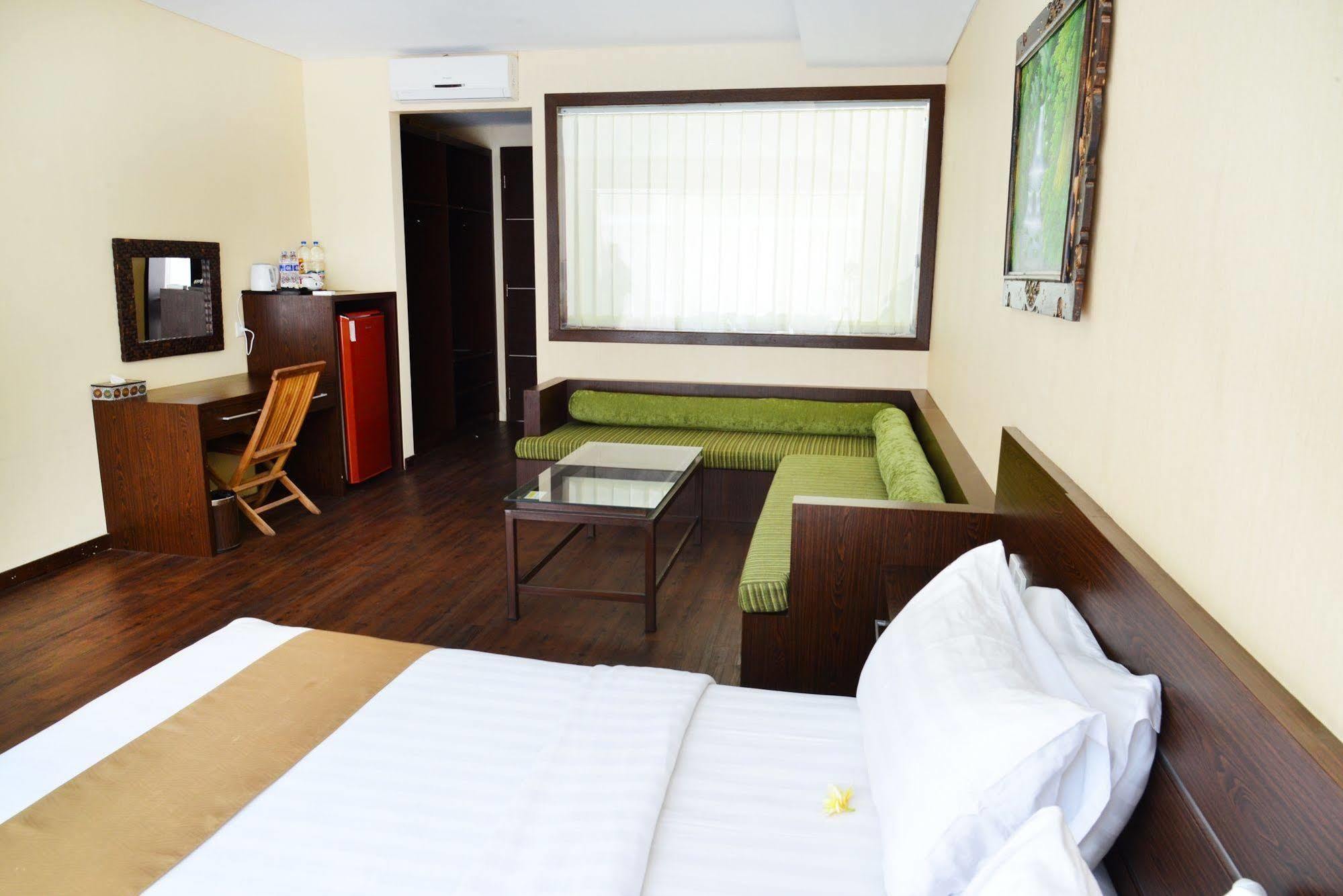 Devata Suites&Residence Legian Exterior foto